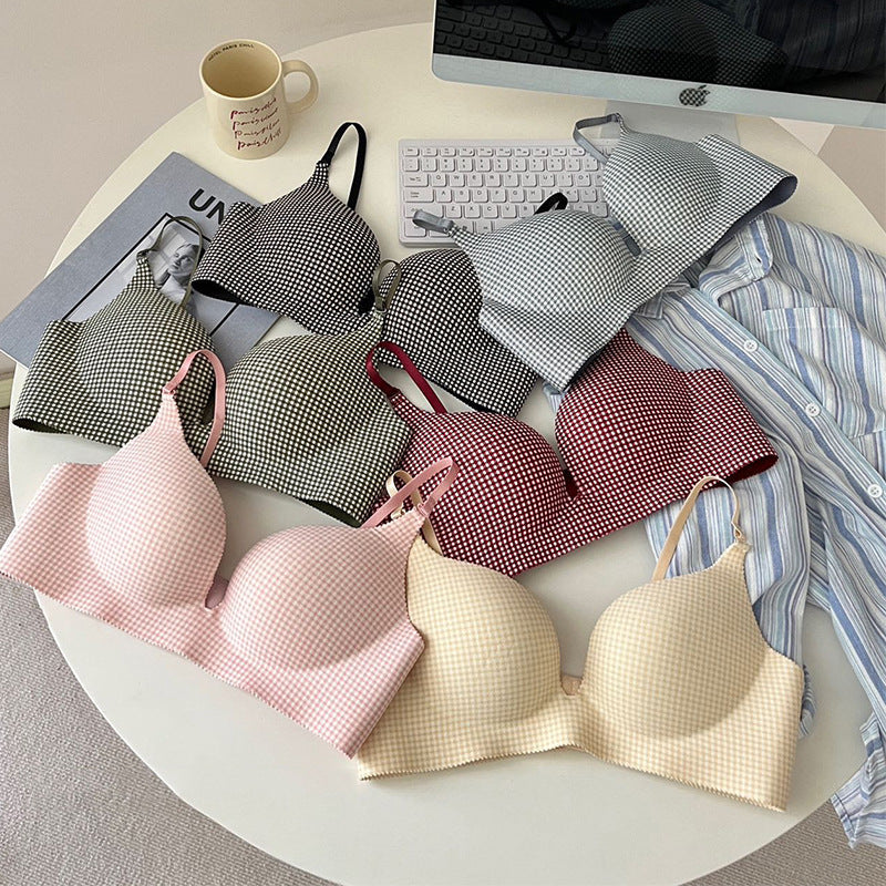 Check Design Hand Shape Medium Padded Deep Cleavage Bra