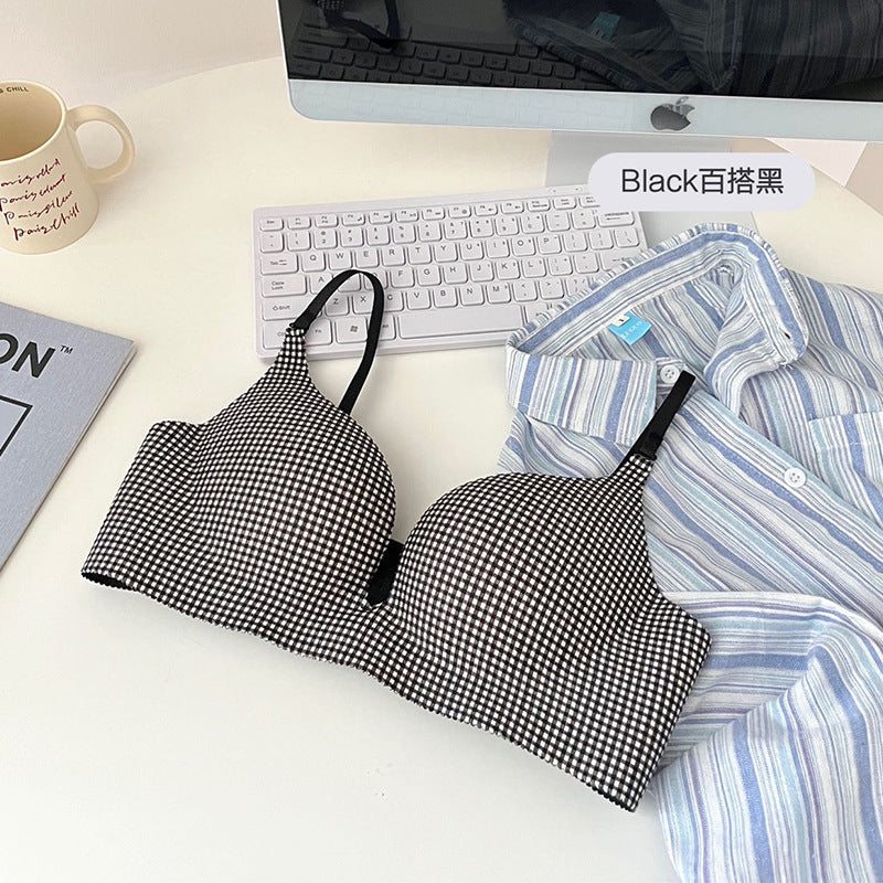 Check Design Hand Shape Medium Padded Deep Cleavage Bra