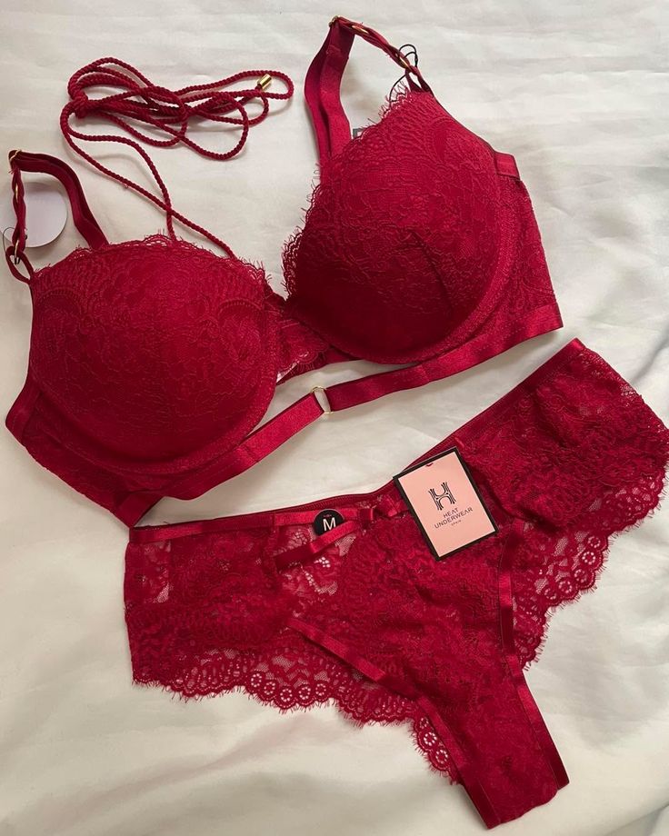 Pack of 3 Embriodary Double Strip Half Cup Push-up Underwire Bra
