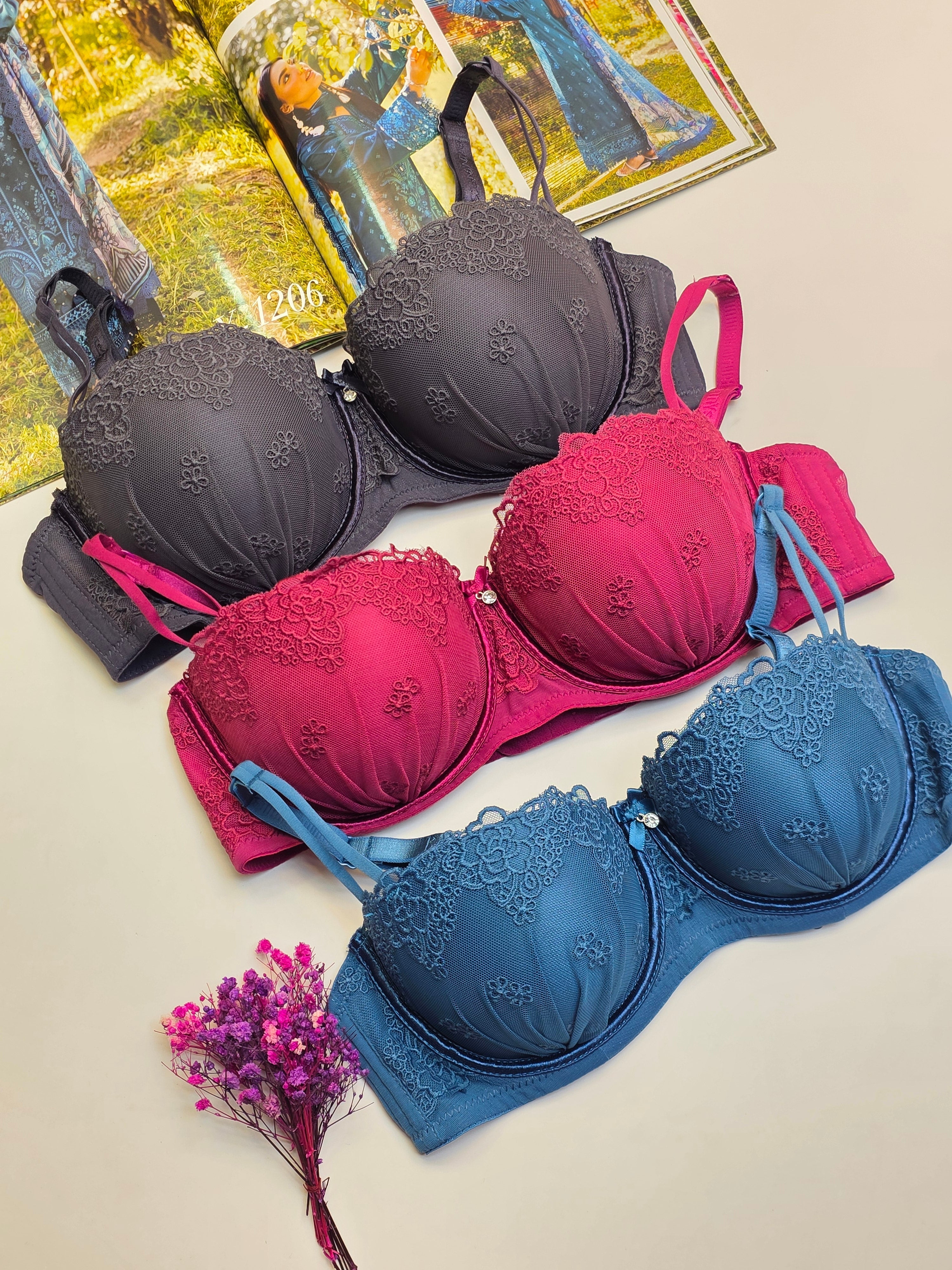 Pack of 3 Embriodary Double Strip Half Cup Push-up Underwire Bra