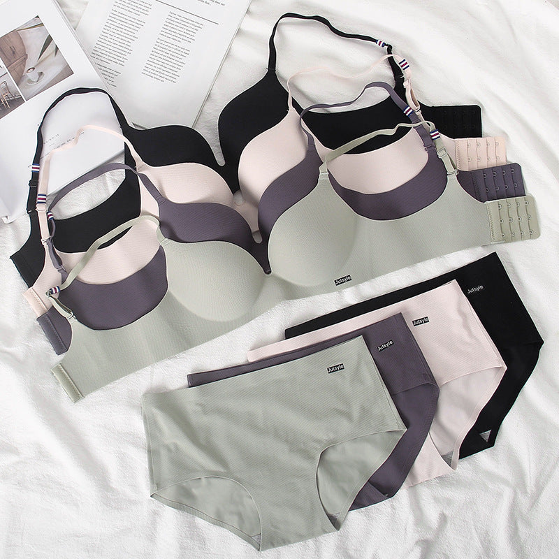 Seamless Medium Padded Bra With Matching Underwear